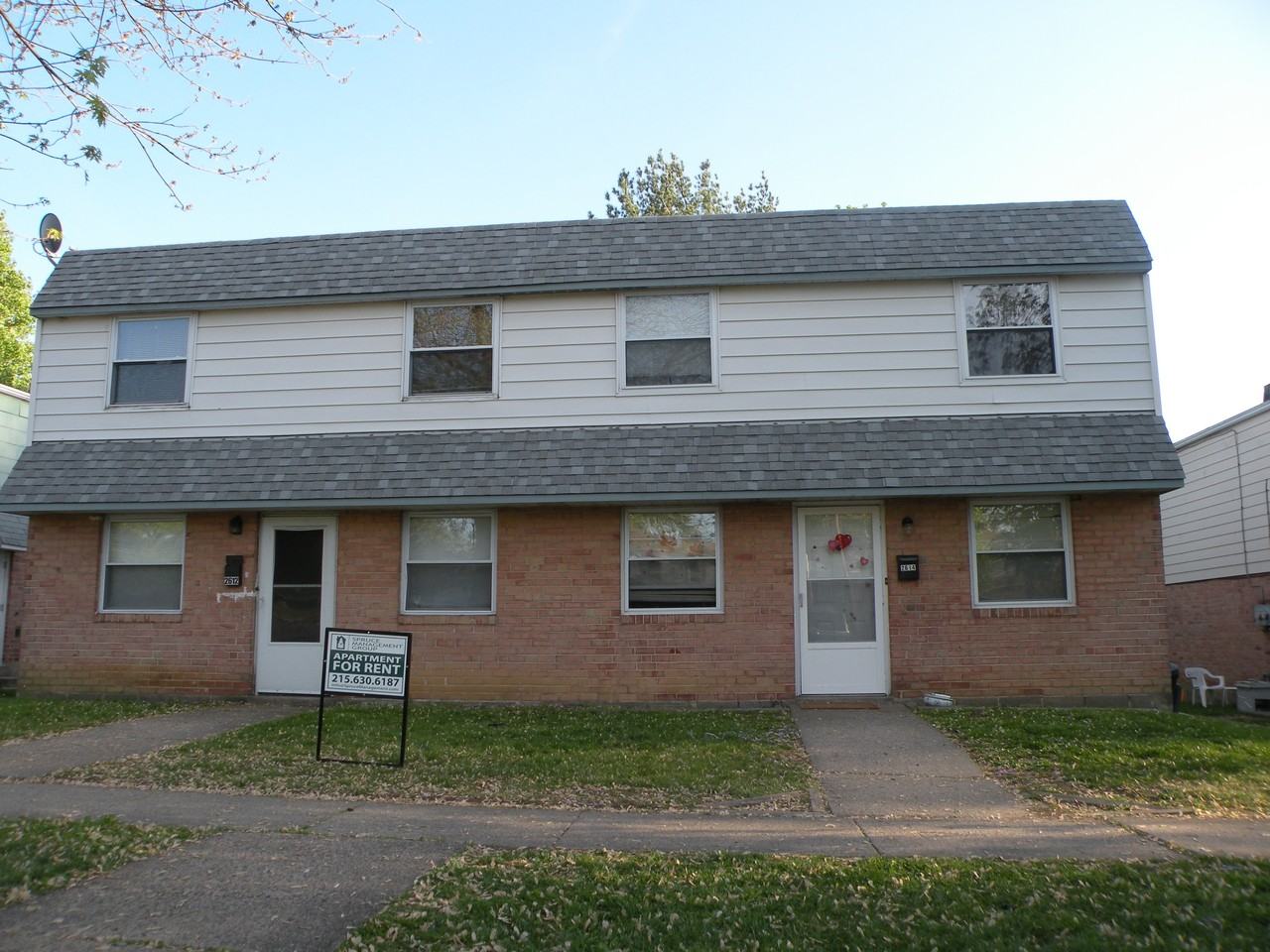 2616 Parkside Terrace - Photo 3 of 3