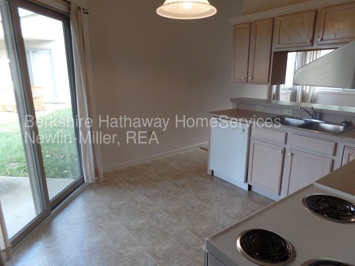 6424 Allendale Blvd - Photo 2 of 11