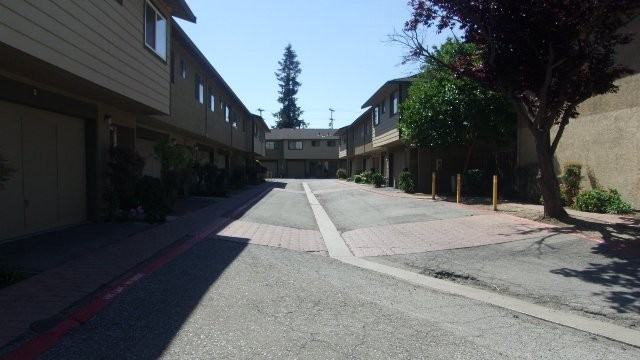 1260 Permata Ct - Photo 3 of 23