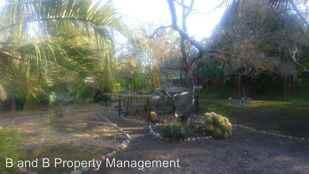 2452 Lariat Ln - Photo 3 of 32