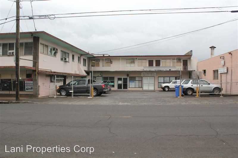562 California Avenue - Photo 3 of 10