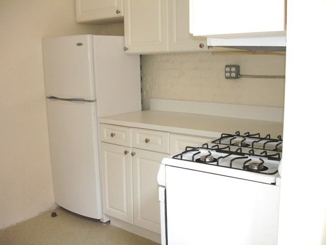 257 West 10th Street - Photo 2 of 23