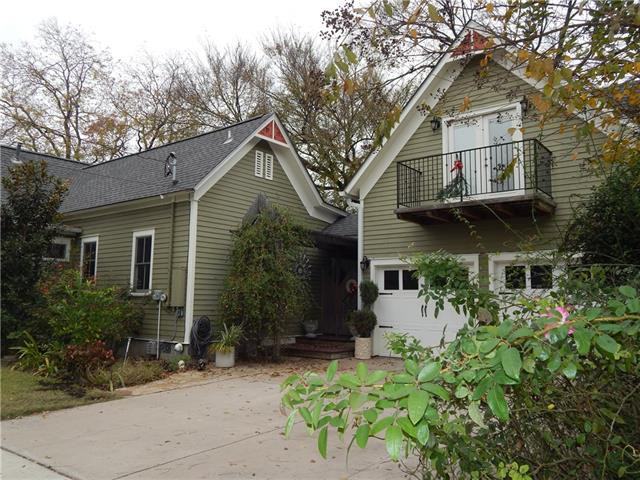 414 W 10th St - Photo 2 of 19