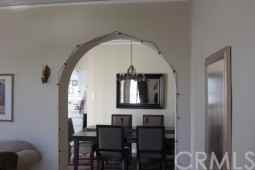 2718 E 2nd St #B - Photo 2 of 9