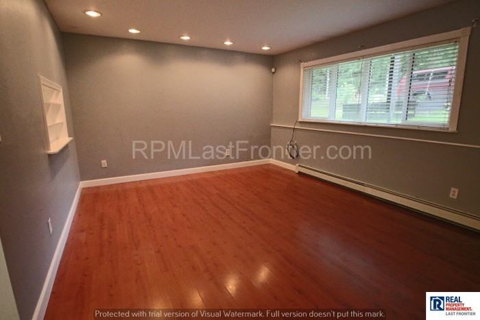 8628 Boundary Ave - Photo 2 of 13