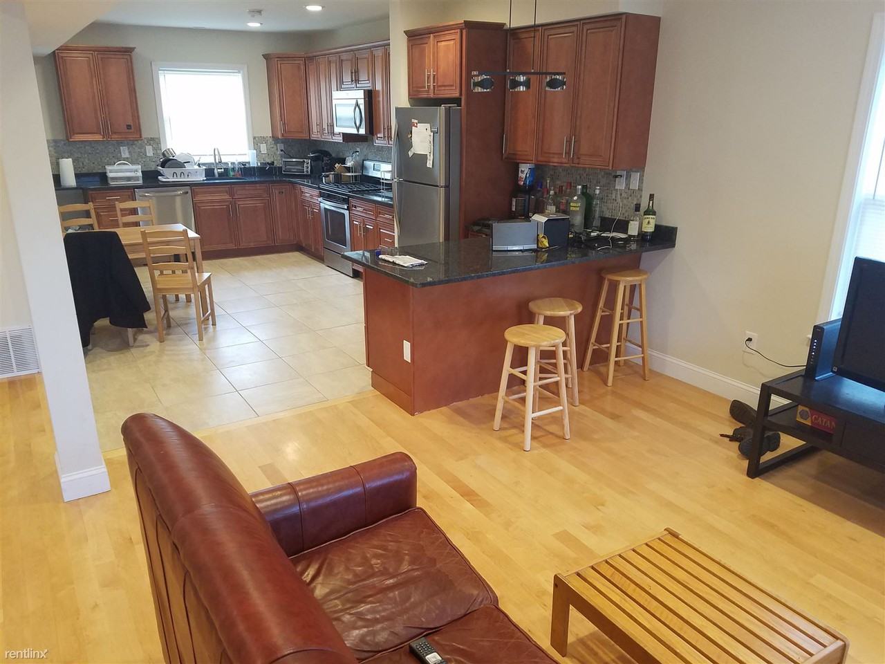 87 Linden St #2 - Photo 2 of 17
