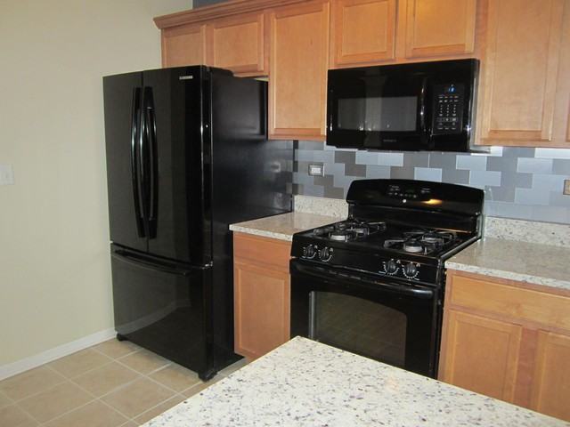 1005 N South Elgin Blvd - Photo 3 of 10