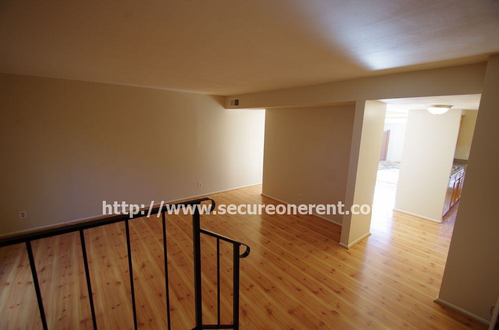 4076 Yankee Dr - Photo 2 of 20