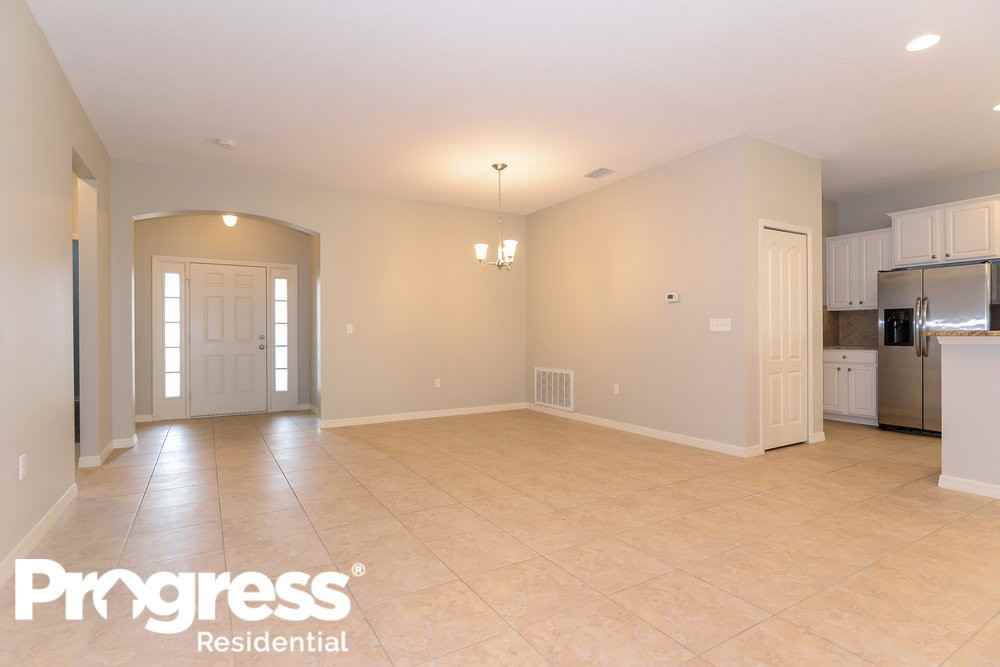 6231 Twin Bridges Dr - Photo 3 of 15