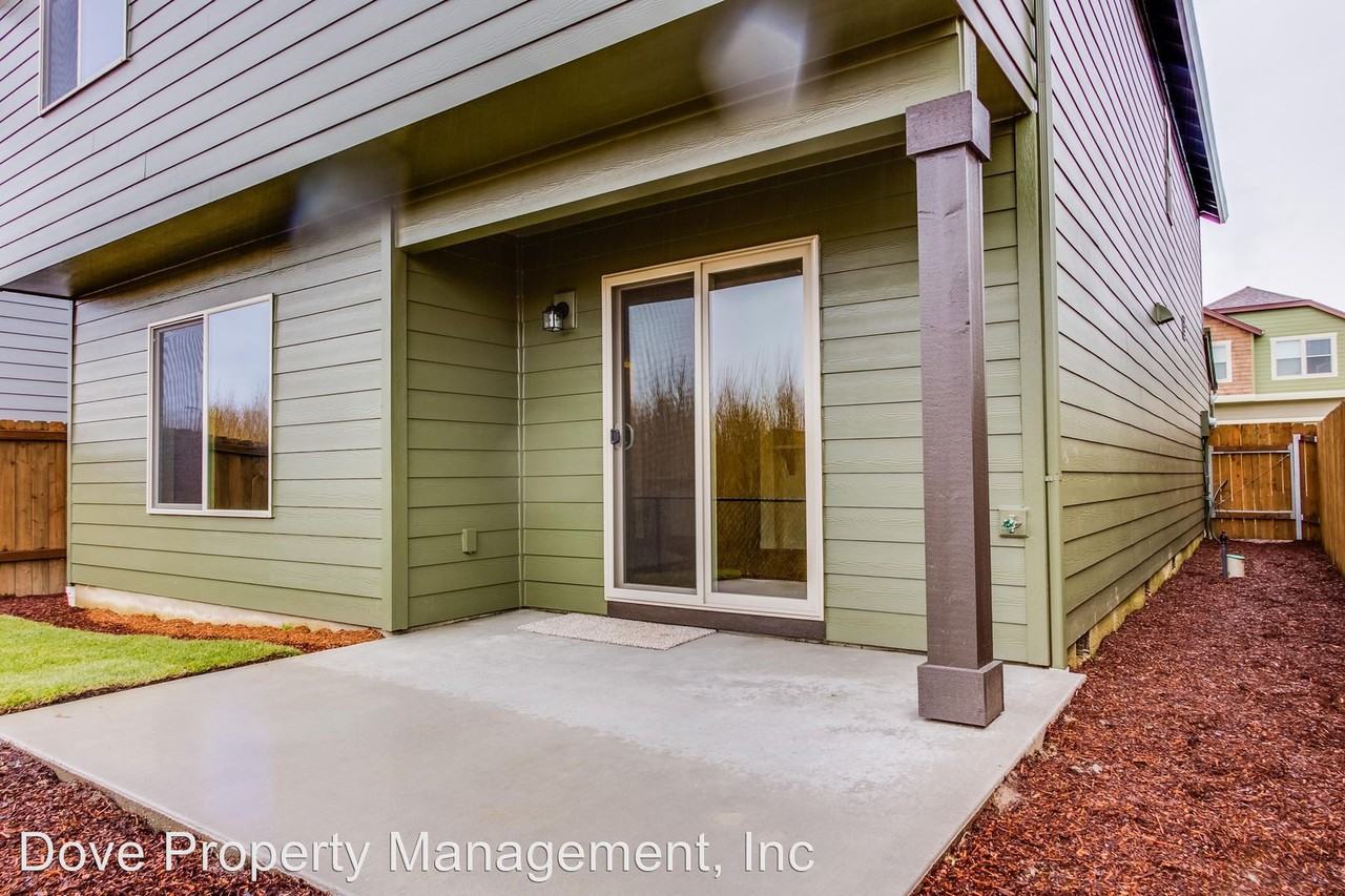 133 N 42nd Pl - Photo 2 of 18