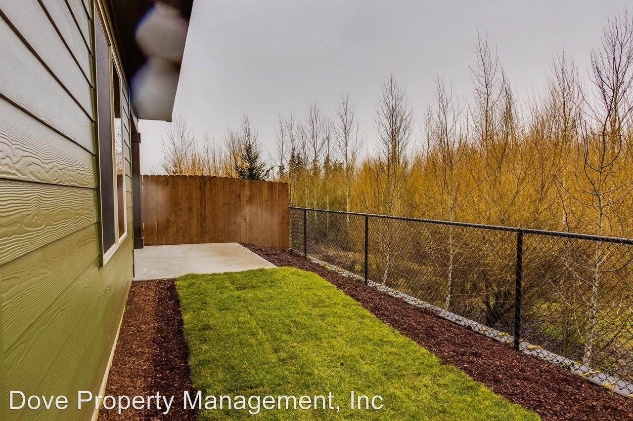 133 N 42nd Pl - Photo 3 of 18