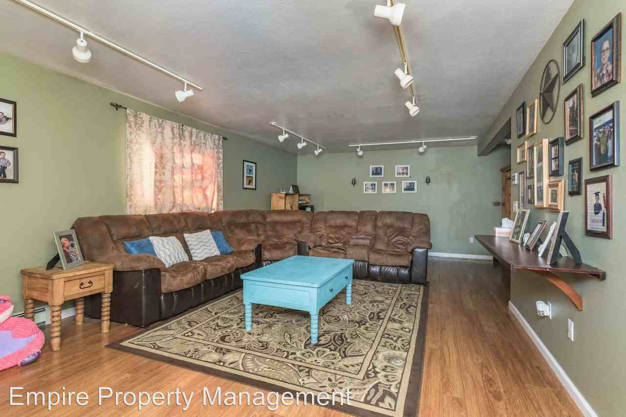 247 W 7th Ave - Photo 2 of 40