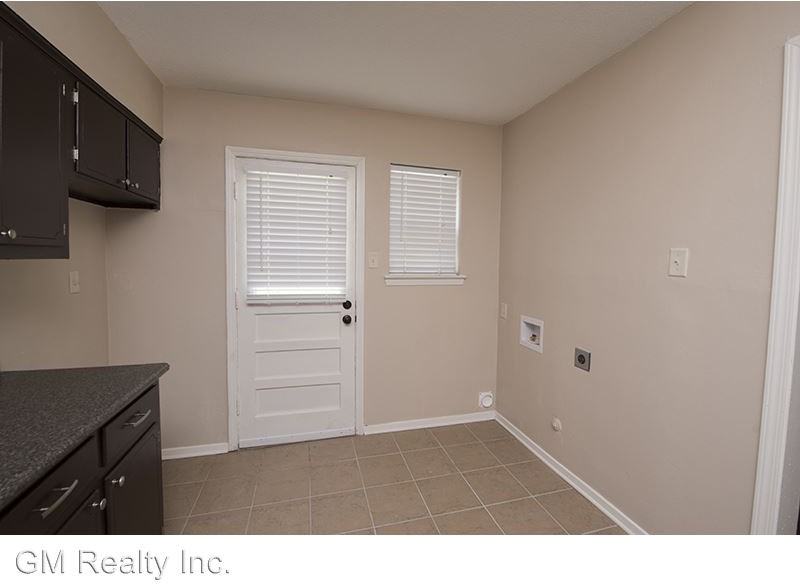 1742 E Holmes Rd - Photo 2 of 10