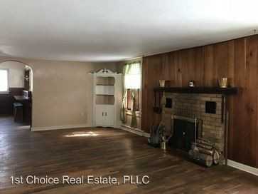 213 S Jefferson St - Photo 2 of 10