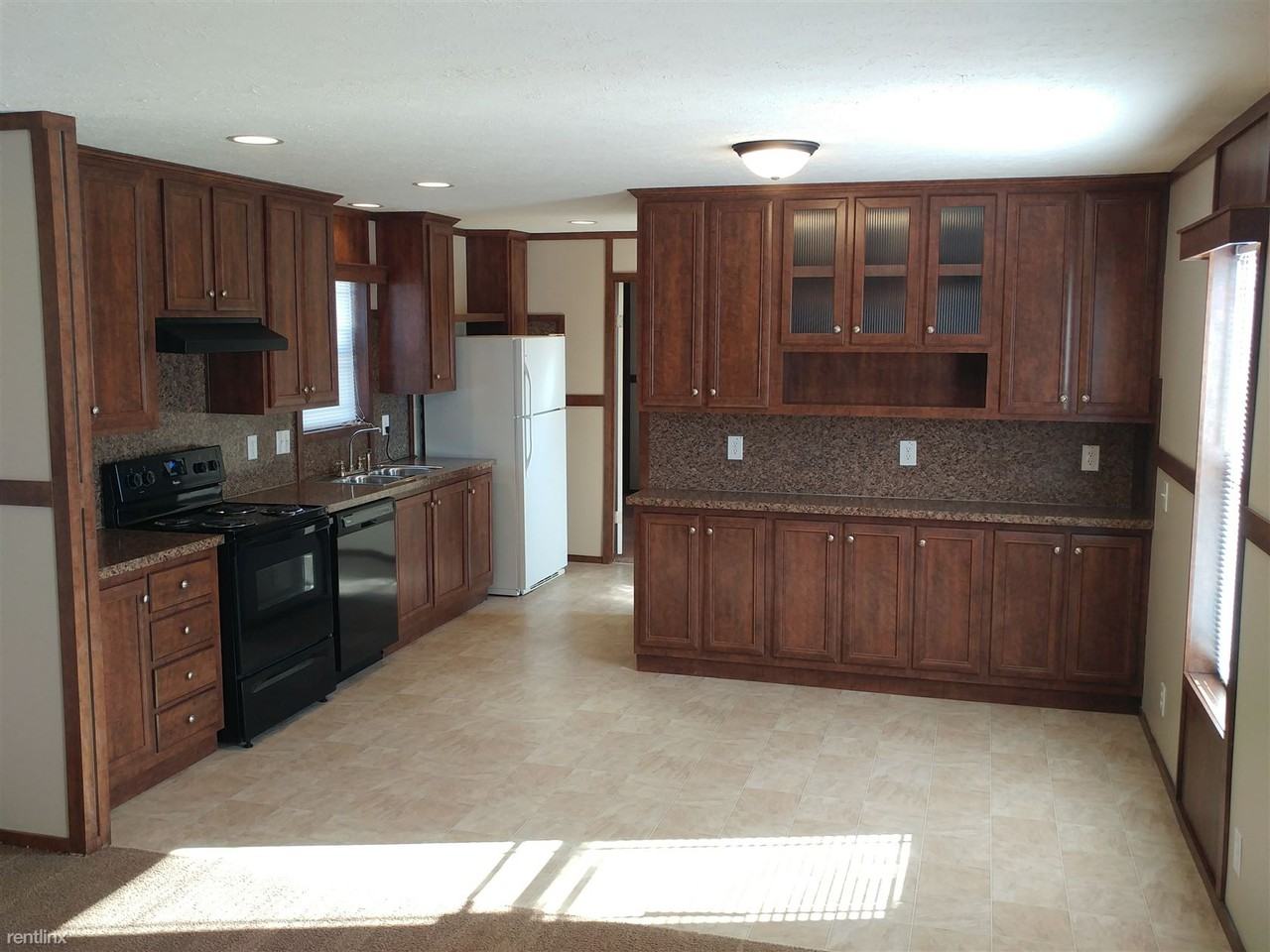 7 Berry Ln - Photo 2 of 13