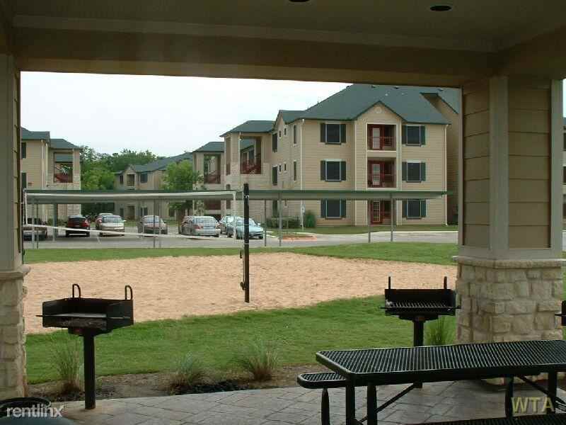 1301 CROSSING PLACE - Photo 3 of 20