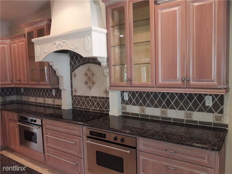 8731 S Bay Dr - Photo 3 of 16