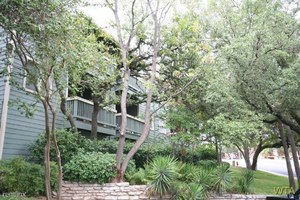 2901 BARTON SKYWAY - Photo 2 of 20