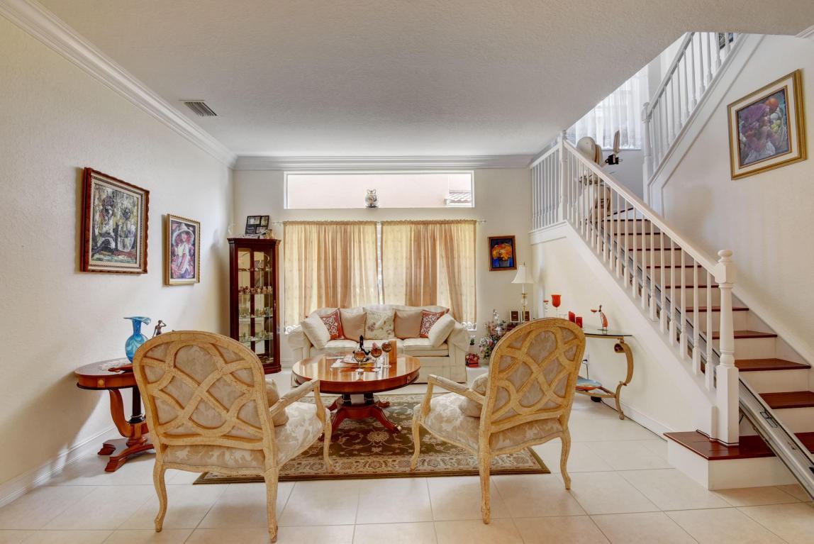 8578 Shallowbrook Cove - Photo 2 of 12