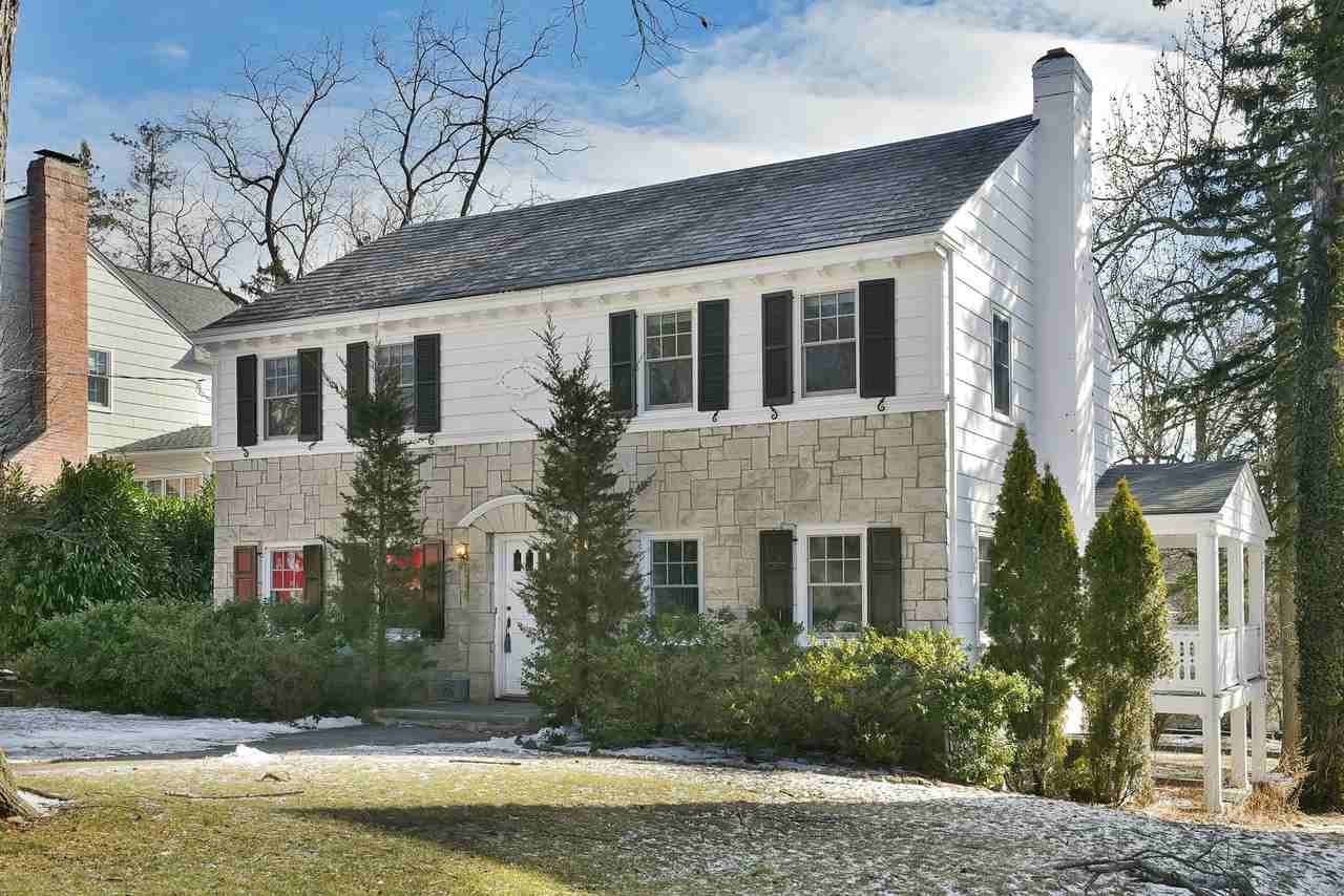 14 Marion Ave - Photo 2 of 26