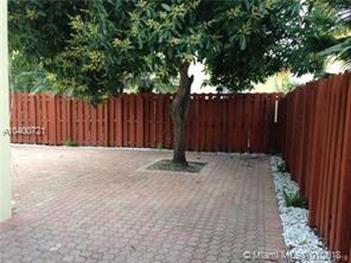 11232 NW 51st Terrace - Photo 2 of 8