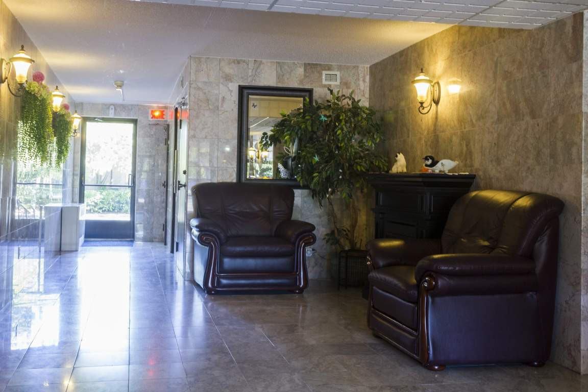 DARONTAL Apartments 453 Rue Darontal, Boucherville, QC J4B 6J4 Zumper