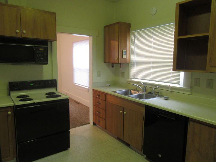 1211 2nd St W - Photo 3 of 6