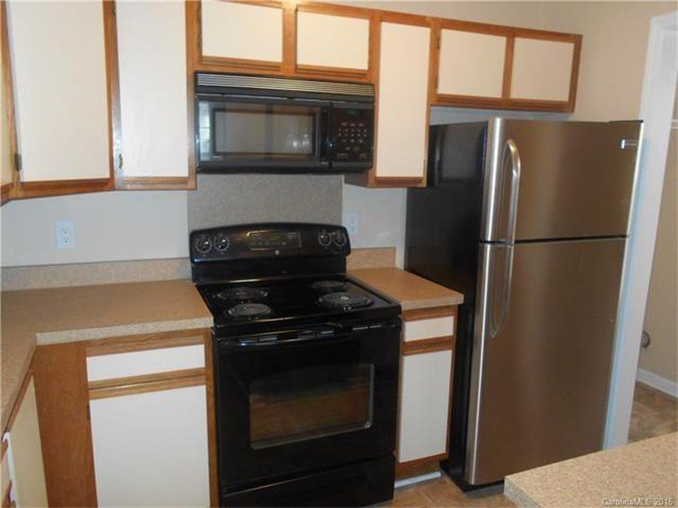 6733 Bevington Ridge Road #B - Photo 3 of 11