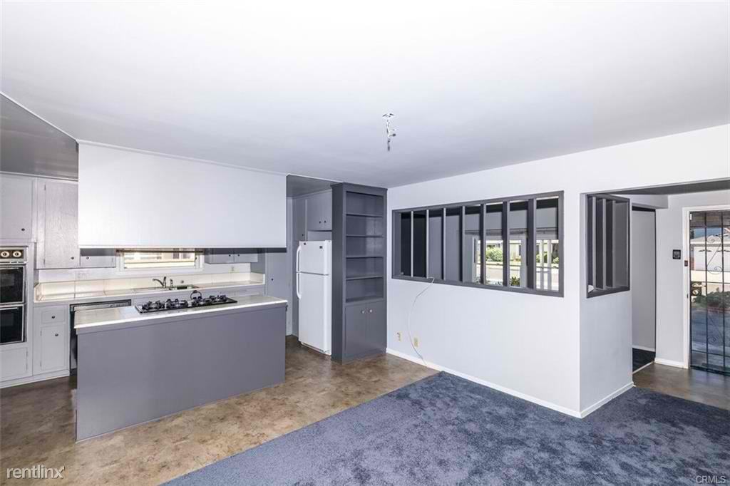 22711 Date Ave - Photo 2 of 16