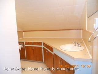 1004 Sylvia Lake Rd - Photo 3 of 4