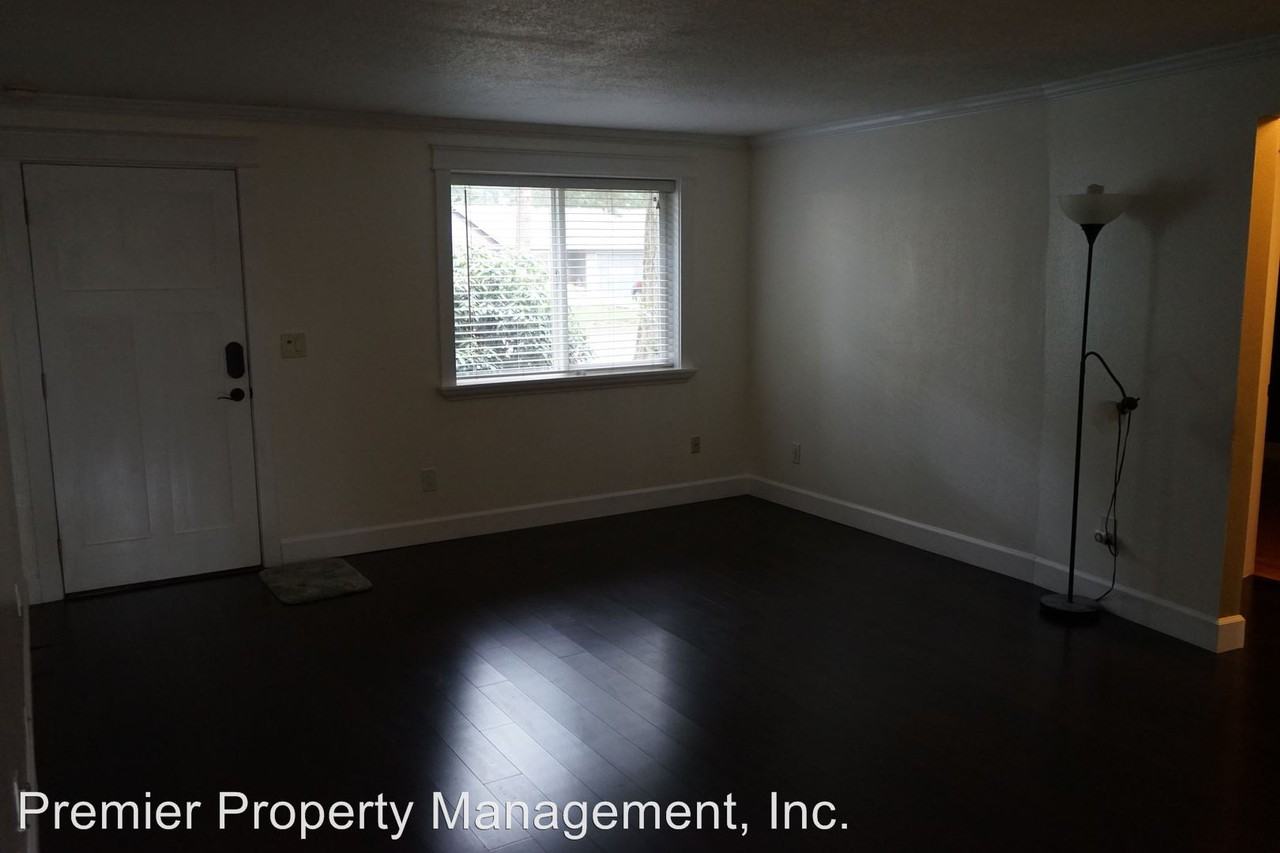 1114 NE 142nd Ave - Photo 2 of 17