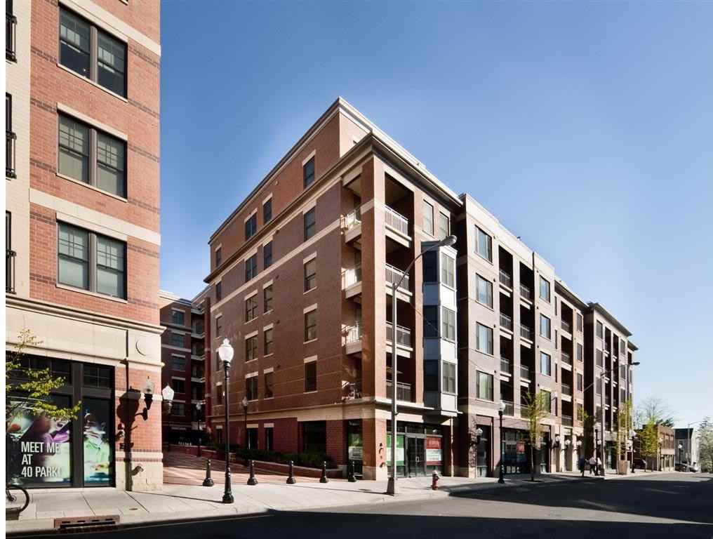 The Metropolitan at 40 Park - Photo 2 of 24