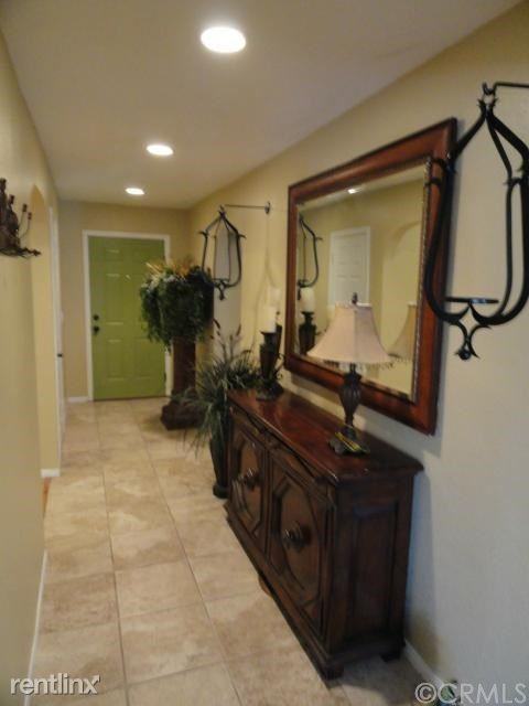14000 Driftwood Dr - Photo 2 of 7