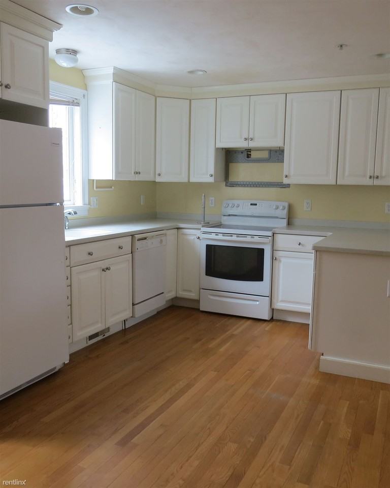 246 Main St