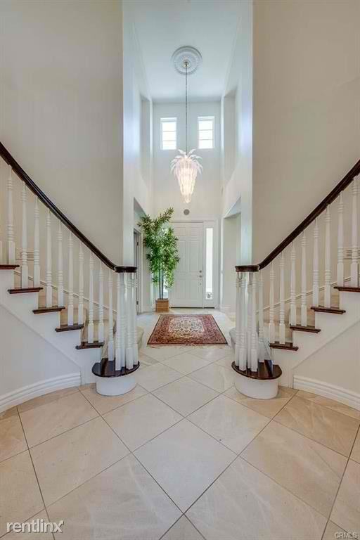 23439 Ridgeway - Photo 3 of 34
