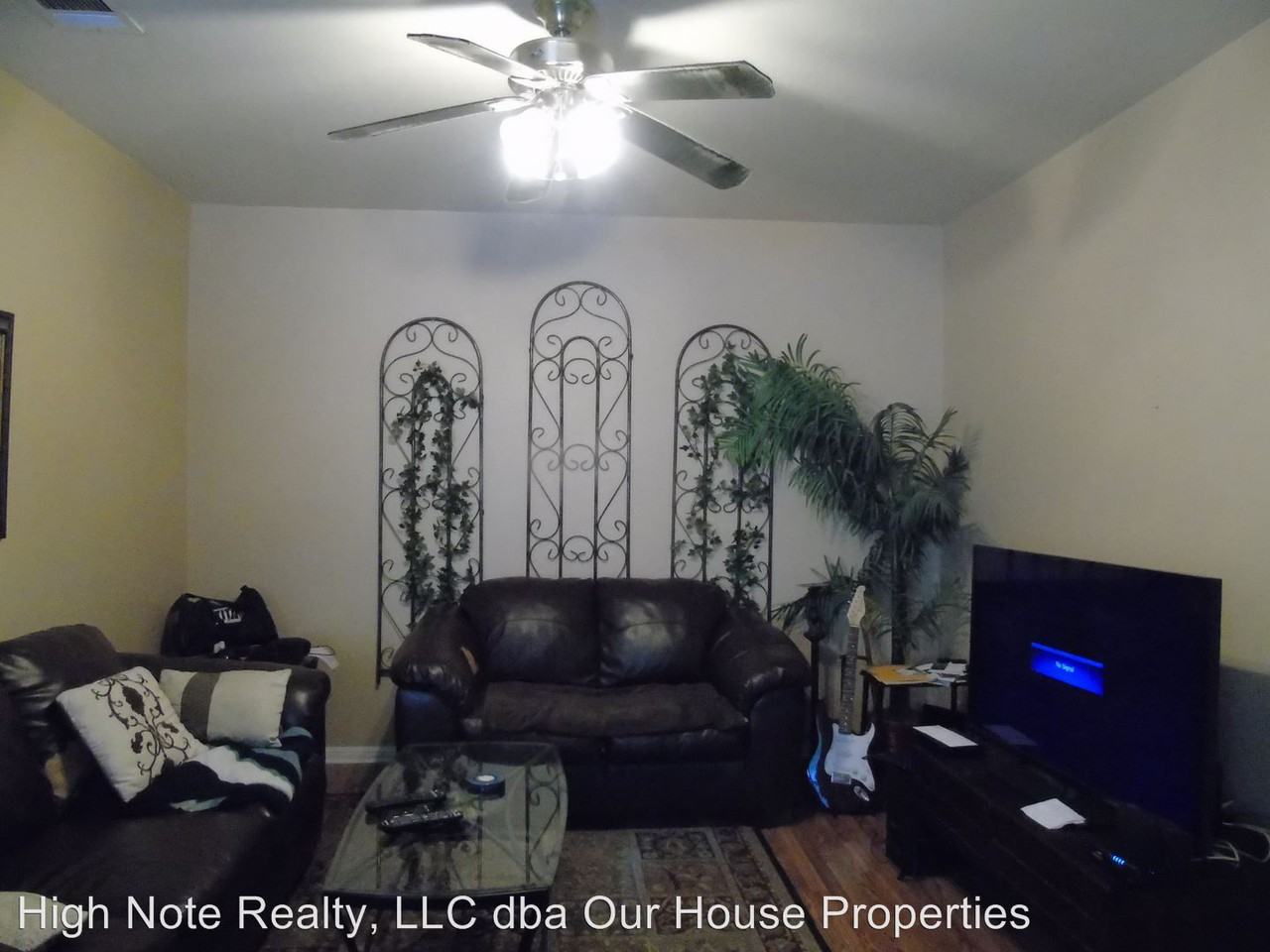 2869 Southampton Way #B - Photo 2 of 13