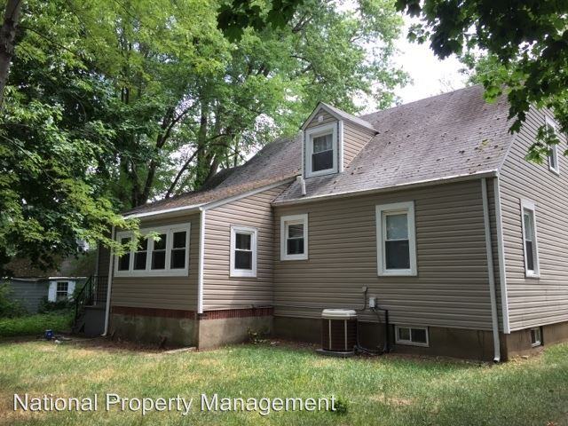 621 Westmoreland Dr - Photo 2 of 2
