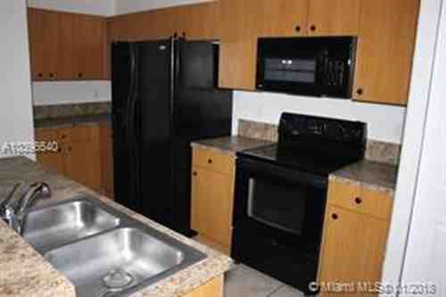 2620 SW 85th Terrace - Photo 3 of 8