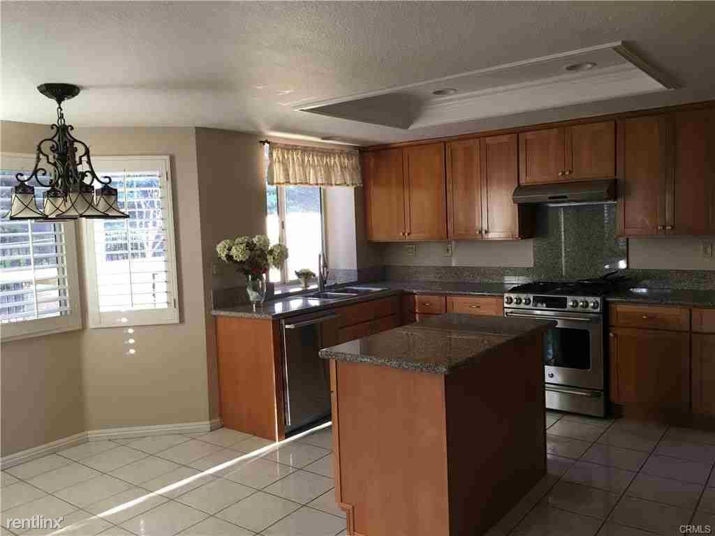 26571 San Torini Rd - Photo 3 of 7