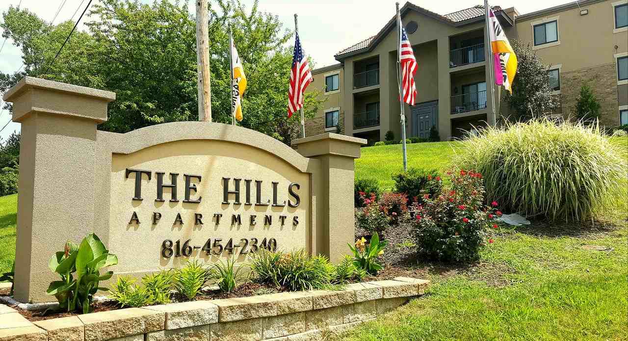 The Hills - Photo 2 of 36