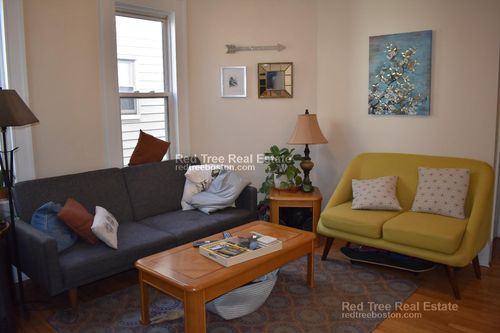 378 Meridian St - Photo 2 of 6