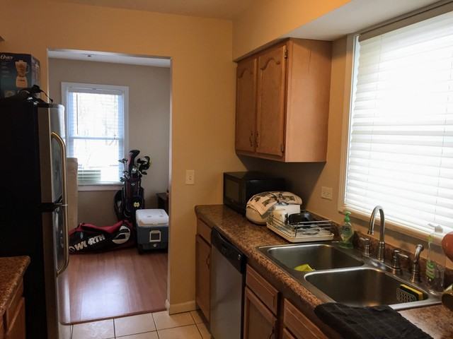 213 Fairlawn Dr - Photo 2 of 10