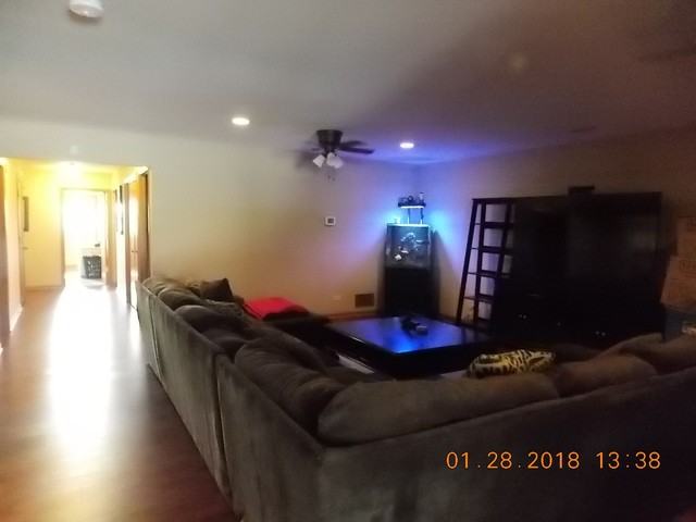 6442 W 111th St #A - Photo 2 of 6