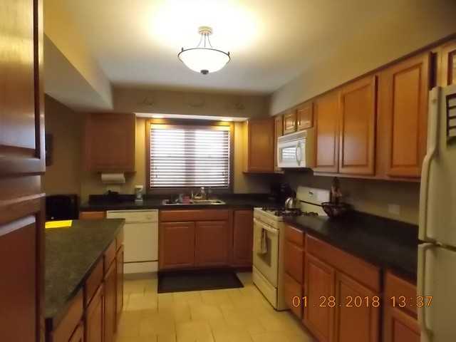 6442 W 111th St #A - Photo 3 of 6