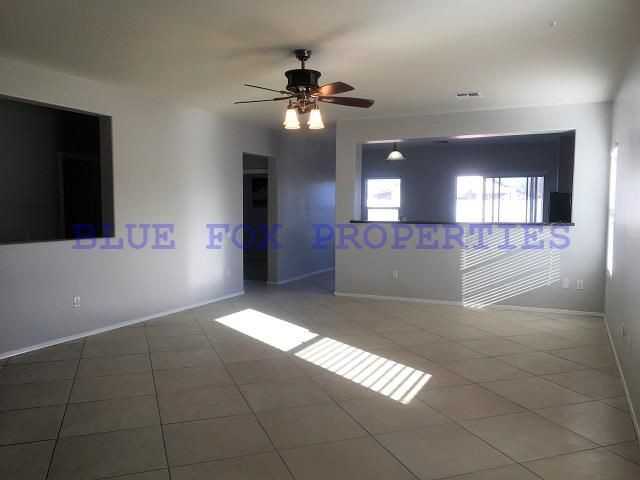 21700 E Governor Dr - Photo 2 of 15
