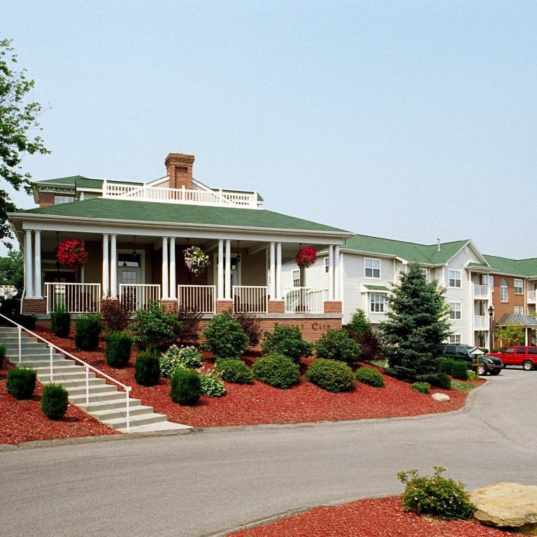 Forest Heights - Photo 2 of 10