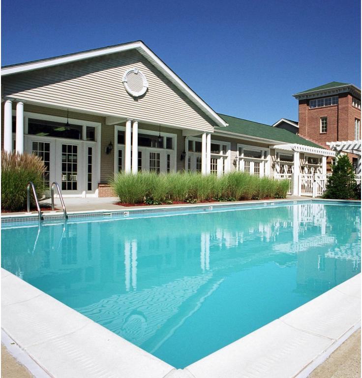 Forest Heights - Photo 3 of 10