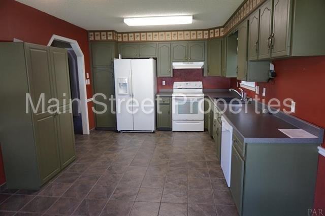 11685 Wakefield Dr - Photo 3 of 11