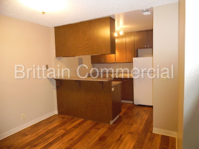 1710 X St - Photo 2 of 8