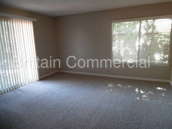 1710 X St - Photo 3 of 8